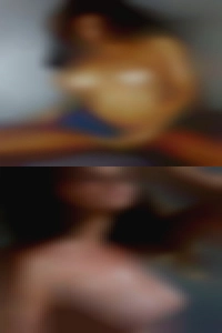 Let nude me girls seduce her.